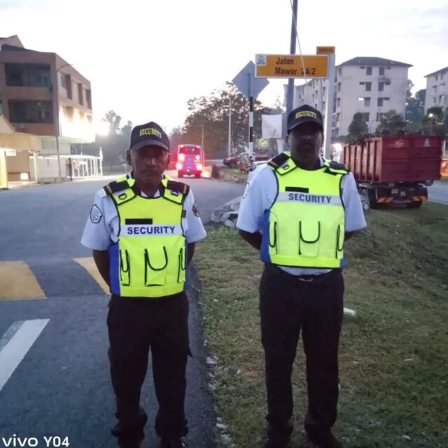 Daily Security befring during Roll Call 

Verify all visitors, contractors, and delivery personnel before entry.
Register all visitors and vehicles accurately.
Monitor entry and exit gates at all times.
Conduct regular patrols of the housing area, perimeter fence, parking areas, and common facilities.
Monitor CCTV and report suspicious activity immediately.
Be polite and professional when dealing with residents and visitors.